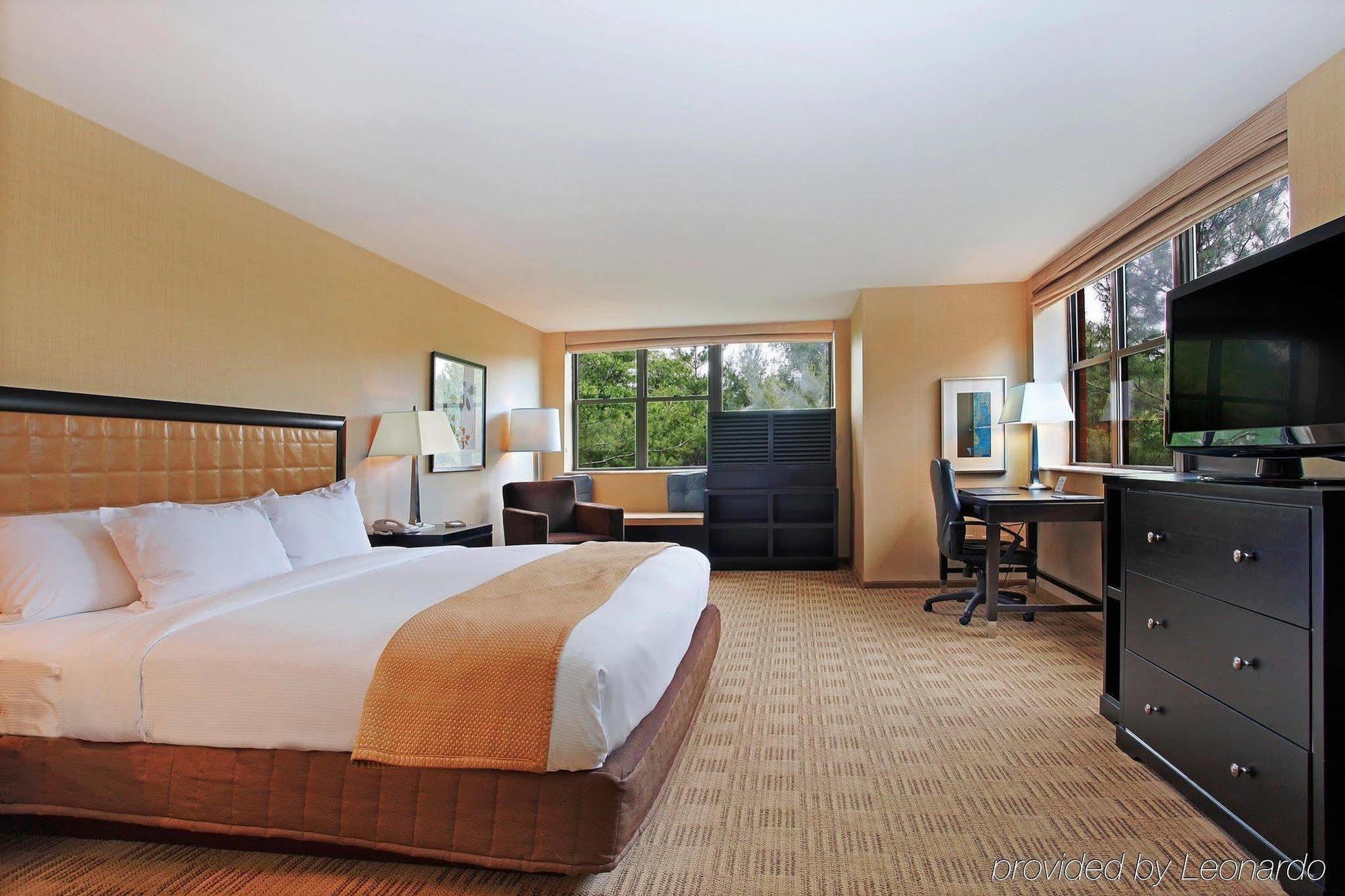 Hotel The Saratoga Hilton Saratoga Springs Habitación foto